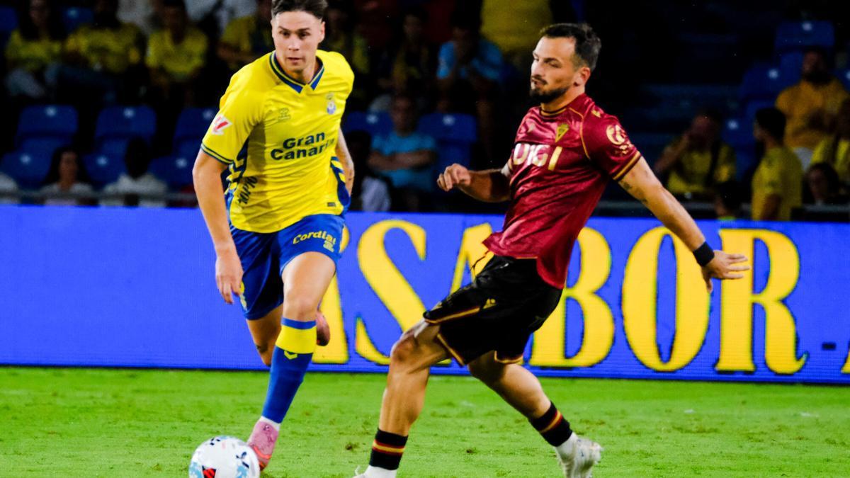 UD Las Palmas ante su gran oportunidad: el Cádiz lleva seis derrotas