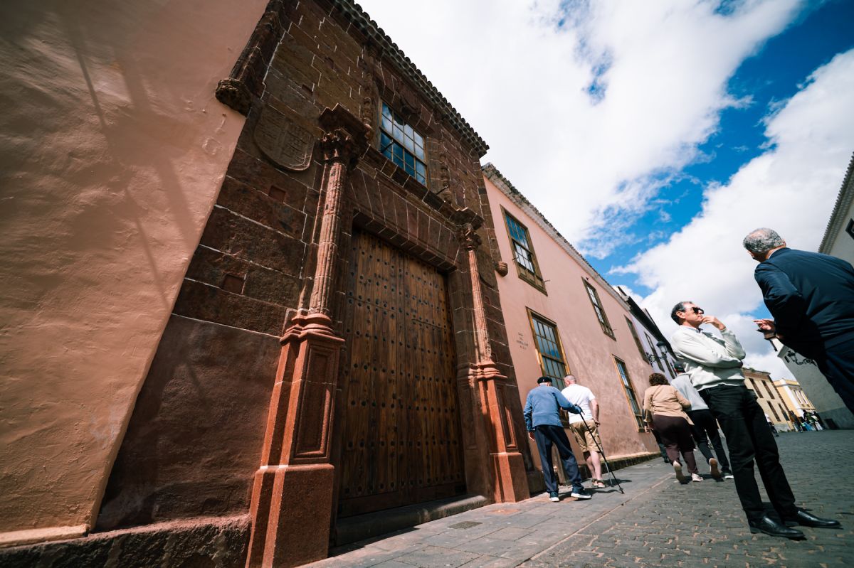 La Casa del Corregidor de La Laguna recupera su portada plateresca tras ocho años
